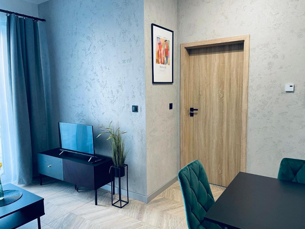 Apartament Roza 1 Zator - 2 Km Od Energylandii Bagian luar foto